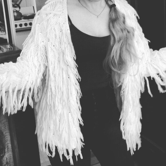 EUC Kendall & Kylie Fringe Cardgan - Picture 3 of 3